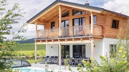 Ferienhaus für 6 Personen, mit Pool und Garten sowie Sauna, kinderfreundlich in Inzell