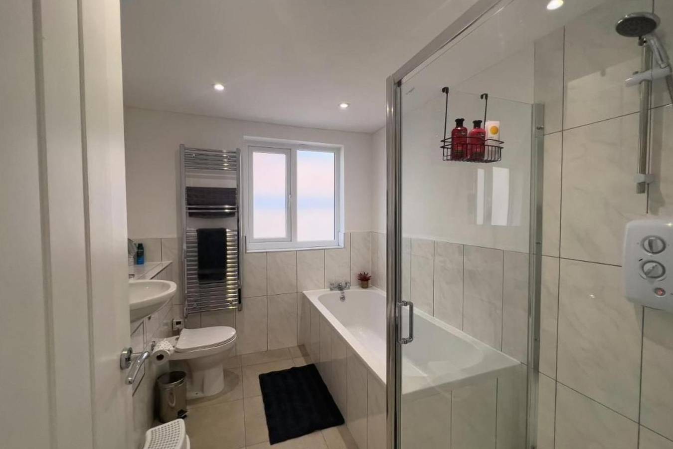 Ganze Ferienwohnung, Apartmentsleeps8-Wifi-Famillyfriendly-Citycentre in Royal Tunbridge Wells, Kent