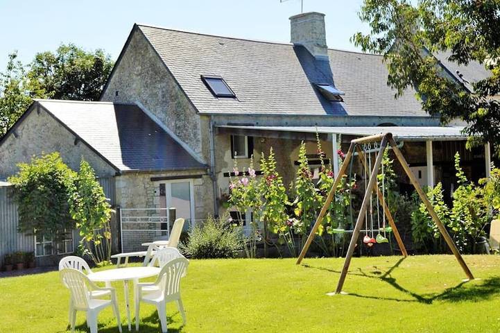Gîte pour 6 personnes, avec jardin à Vaucelles
