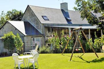 Agriturismo pour 6 personnes, avec jardin à Vaucelles