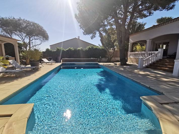Gîte pour 5 personnes, avec terrasse ainsi que piscine et jardin dans l' Hérault - 2