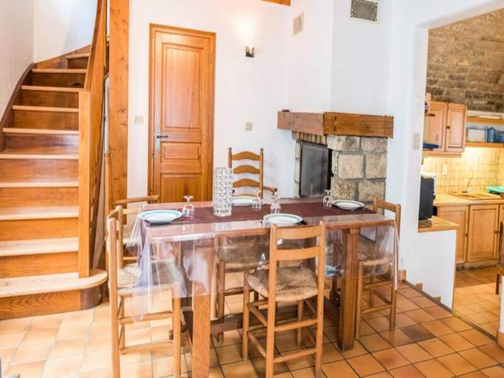 Gîte pour 6 personnes, avec piscine, adapté aux familles à Chirac - 2