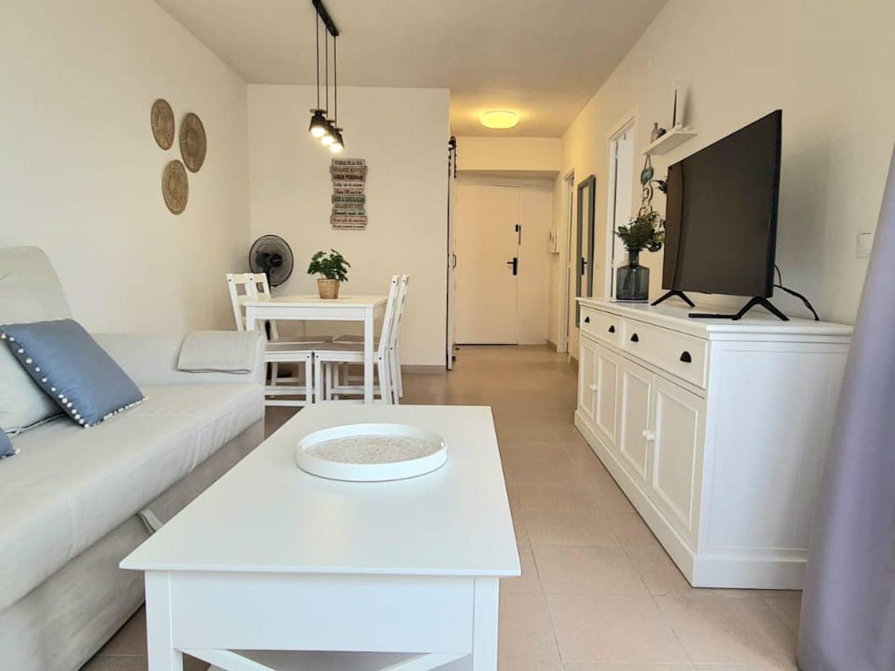 Ganze Ferienwohnung, Ferienwohnung für 4 Personen mit Meerblick in Platja del Morer (Sant Pol de Mar), Sant Pol de Mar
