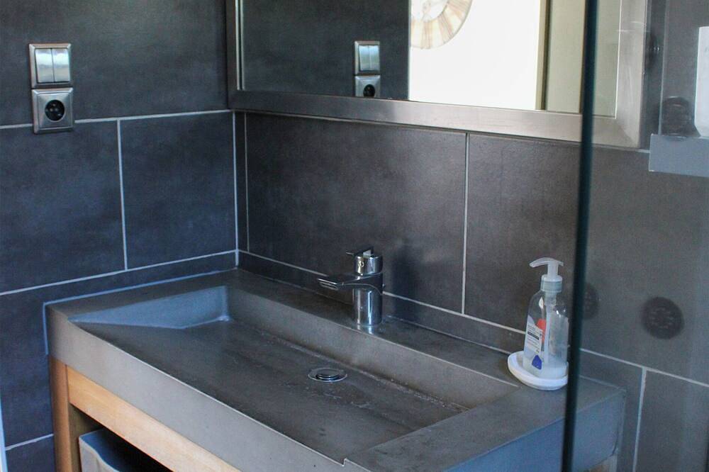 Mini Villa 10 Minutos De Porto Vecchio Y Playas Palombaggia Santa Giulia in Sotta, Distrito de Sartène