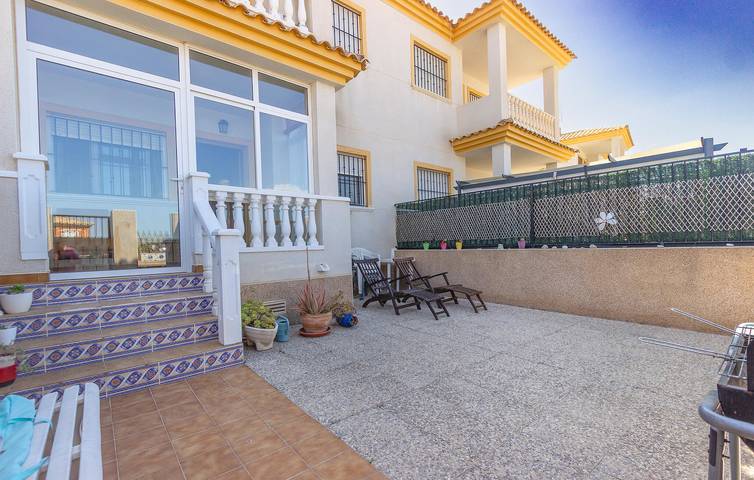 Appartement moderne avec piscine, terrasse et climatisation près de Río Verde in Castalla, Alicante l'intérieur des terres