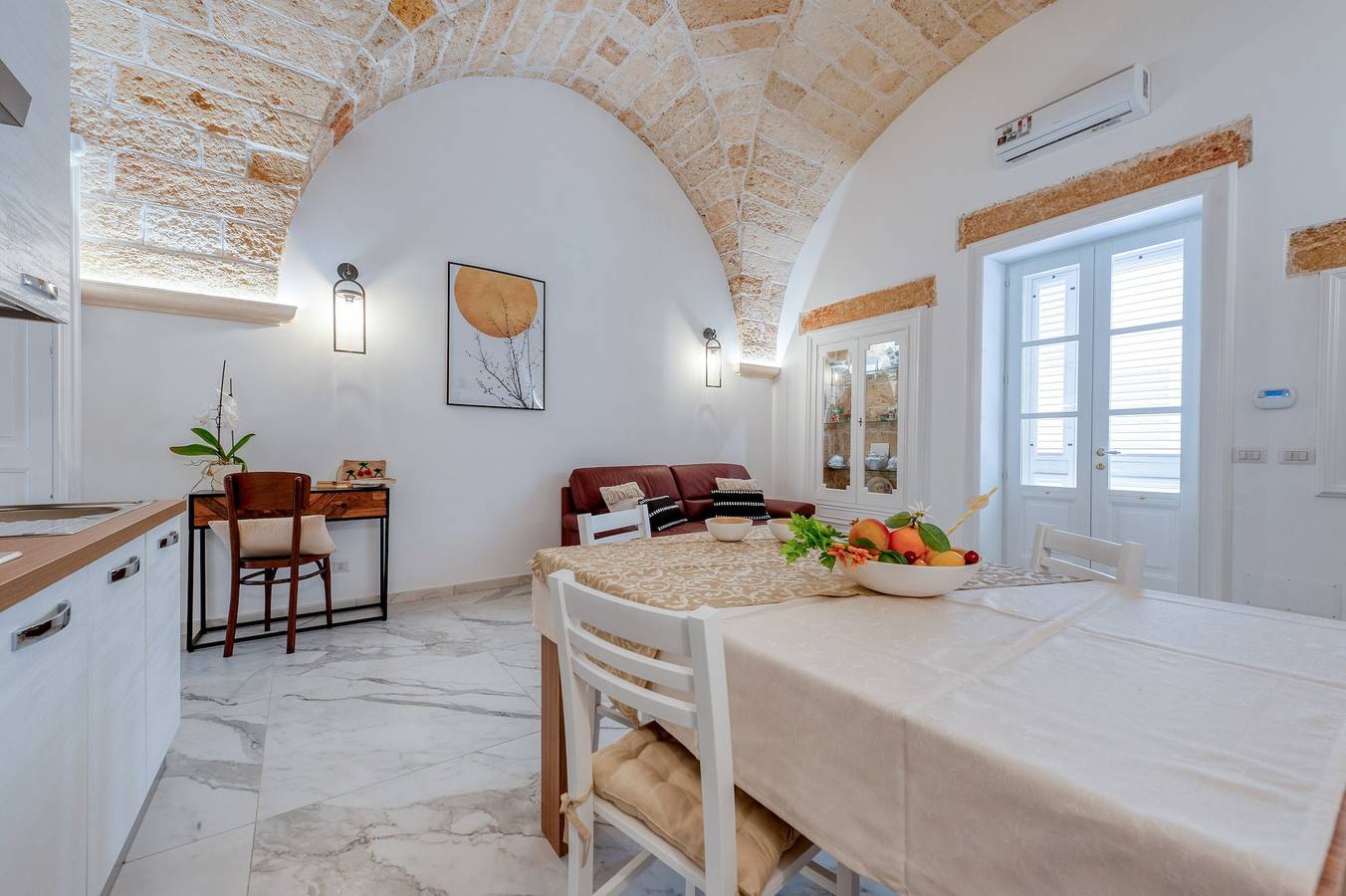 Ganze Wohnung, Apartment 'Rosy' mit privater Terrasse, Wlan und Klimaanlage in Squinzano, Lecce Provinz