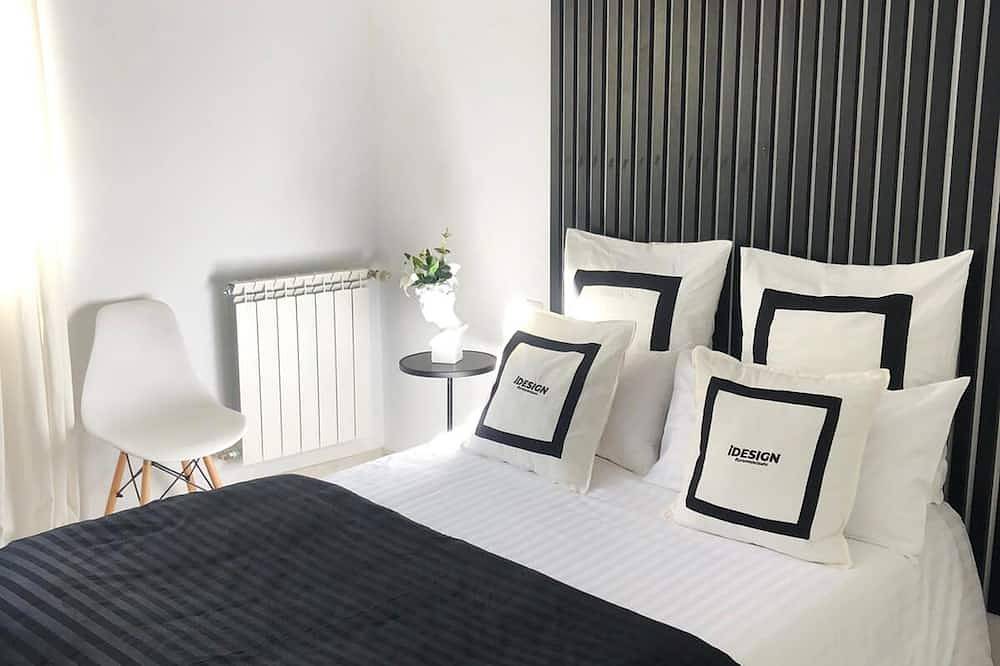 Entire apartment, Beautiful Design Floor In The Center Of Avila For 6 People in Ávila, Ávila Region