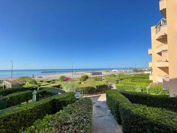 Gîte pour 5 personnes, avec terrasse dans Plage de La Corniche