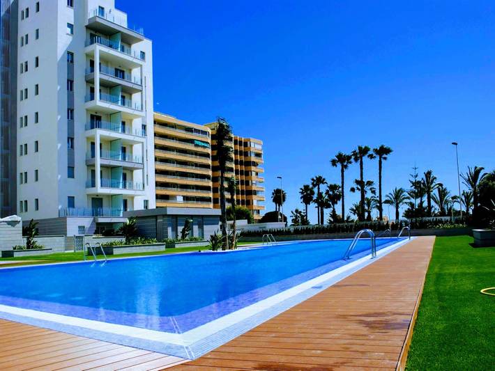 Ferienwohnung für 4 Personen, mit Balkon und Terrasse sowie Garten und Pool in La Mata