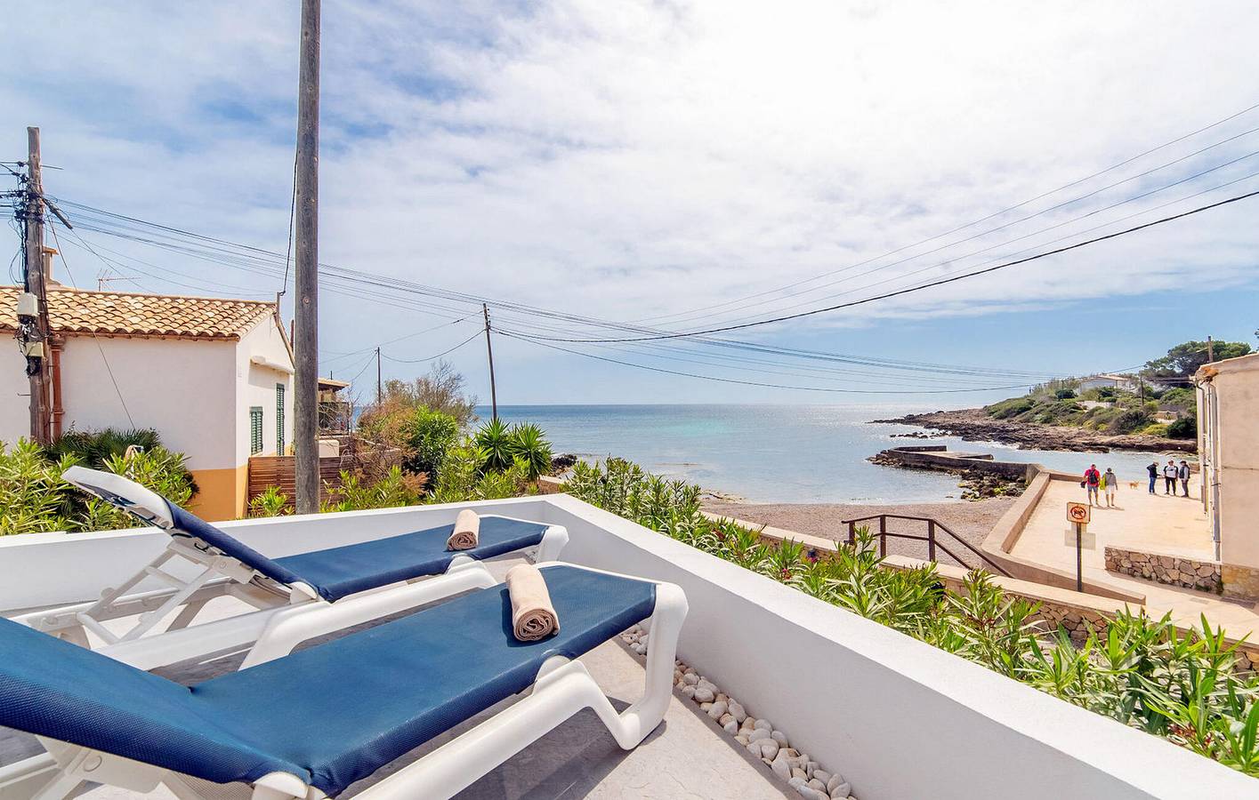 Gemütliches Apartment am Strand mit Klimaanlage, Terrasse und Grill in Son Moll, Capdepera