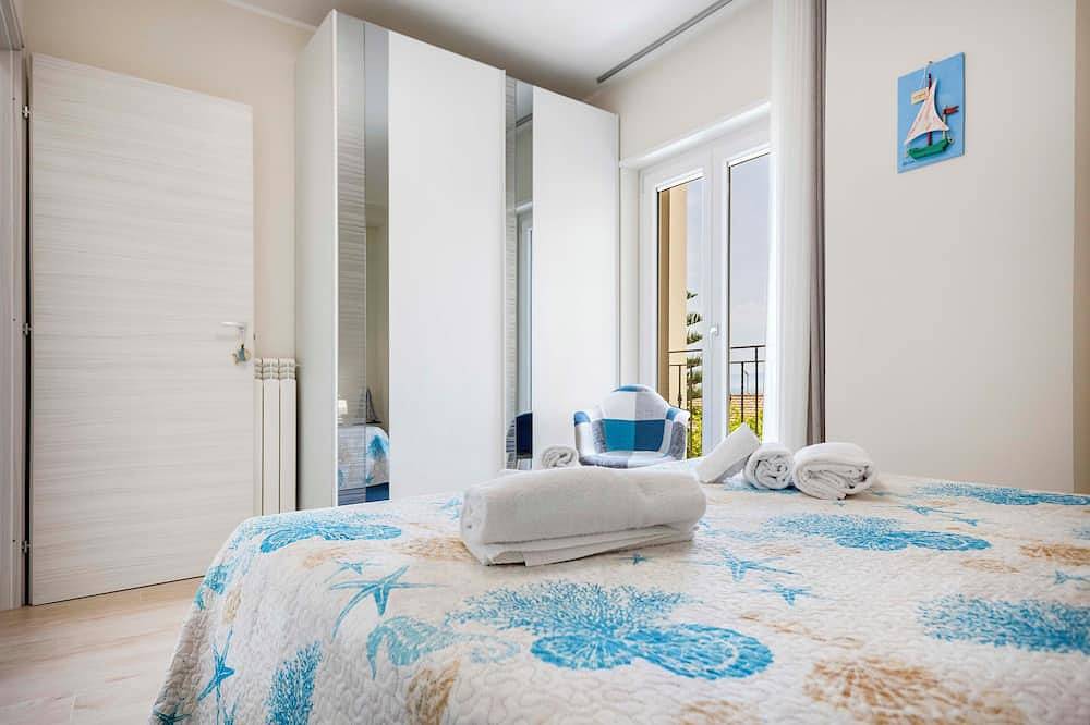 Entire apartment, Entire apartment for six people in the heart of Tropea in Tropea, Vibo Valentia Province