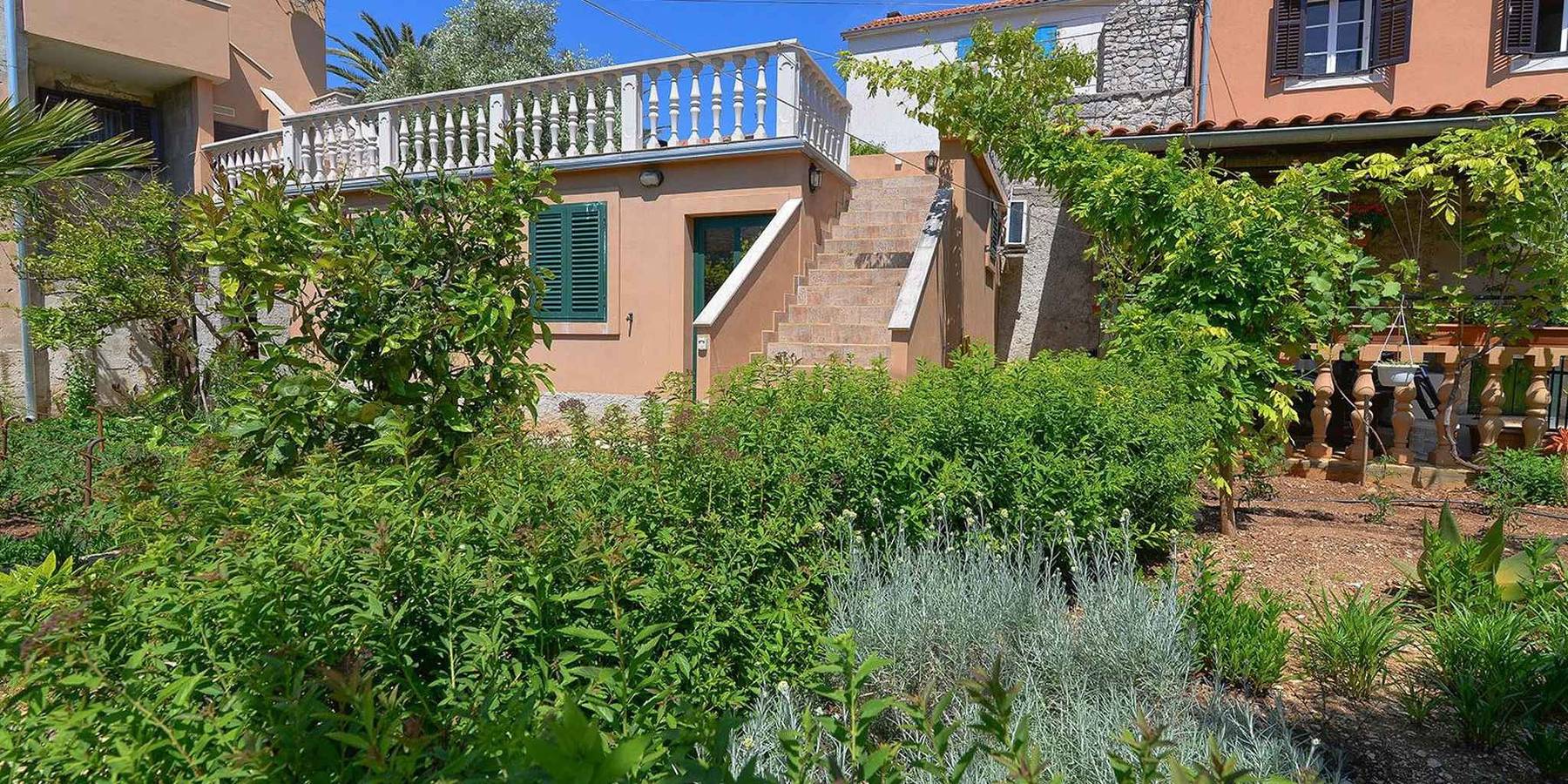 Ganze Ferienwohnung, Ferienwohnung mit Terrasse und Klimaanlage in Veli Losinj, Kvarner Inseln