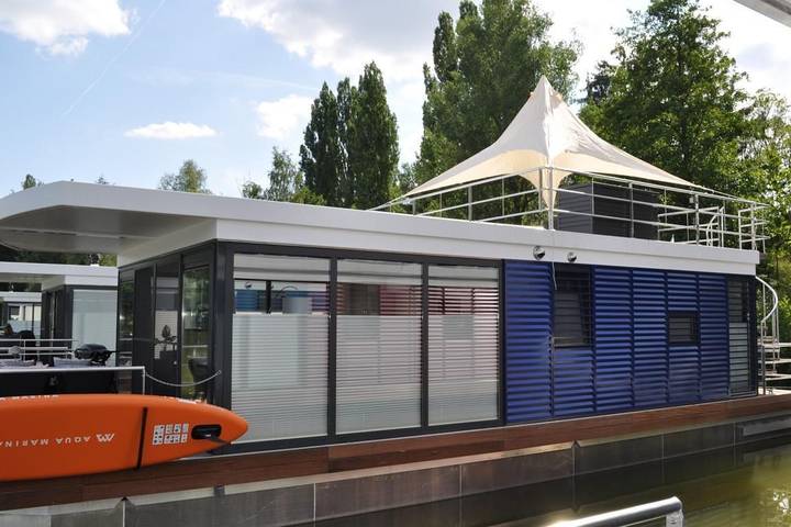 Ferienhaus für 6 Personen, mit Seeblick und Terrasse sowie Ausblick in Höxter