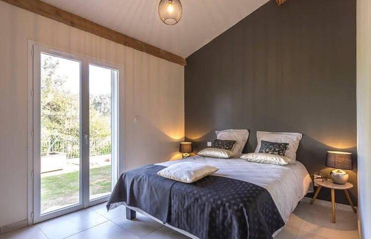 Location de vacances pour 7 personnes, avec jardin ainsi que piscine et terrasse à Ribes - 4