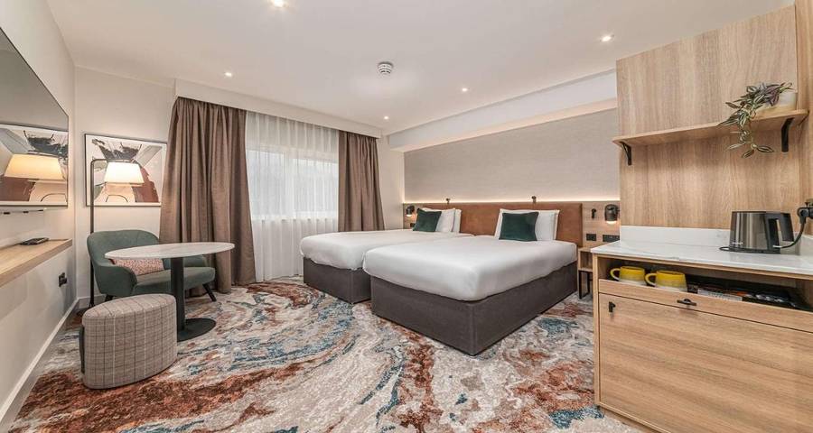 Hôtel pour 2 personnes, avec jardin à Corby - 3