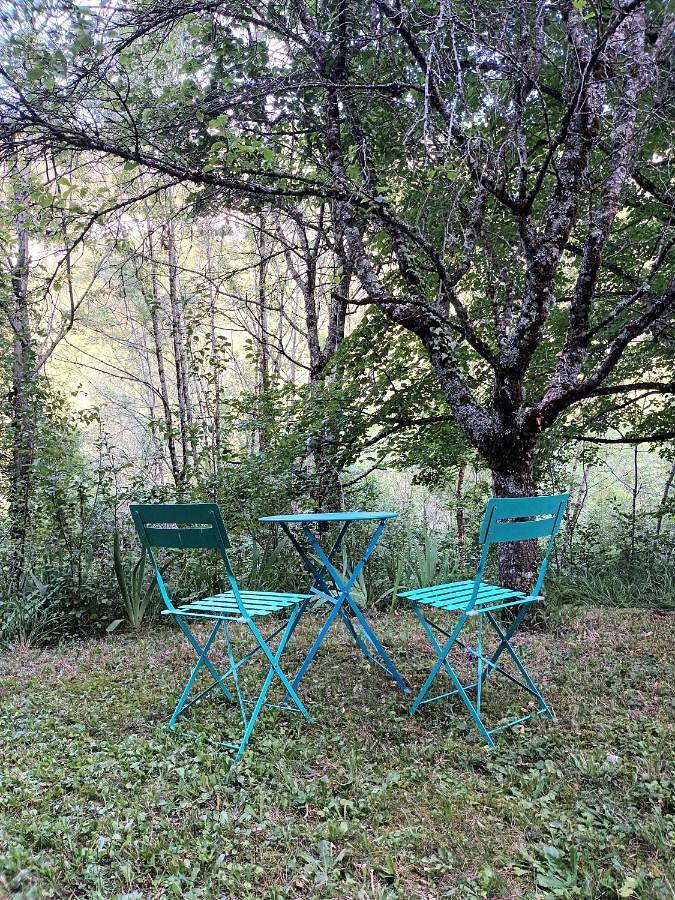 Gîte pour 2 personnes, avec Terrasse ainsi que Jardin et Vue à Engins - 3