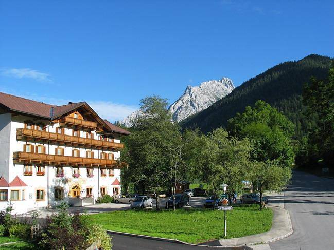 Ferienwohnung Falken.Suite in Vomp, Bezirk Schwaz