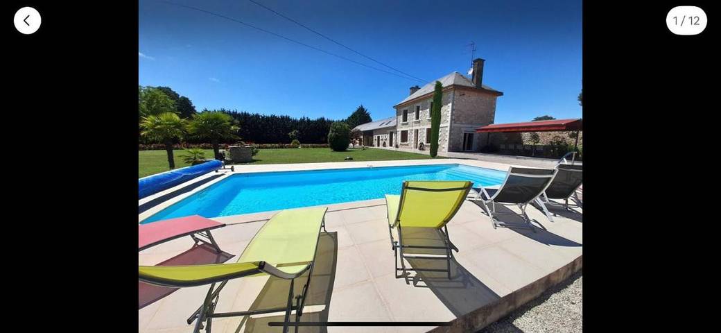 Location de vacances pour 5 personnes, avec piscine ainsi que jardin et vue à Archigny