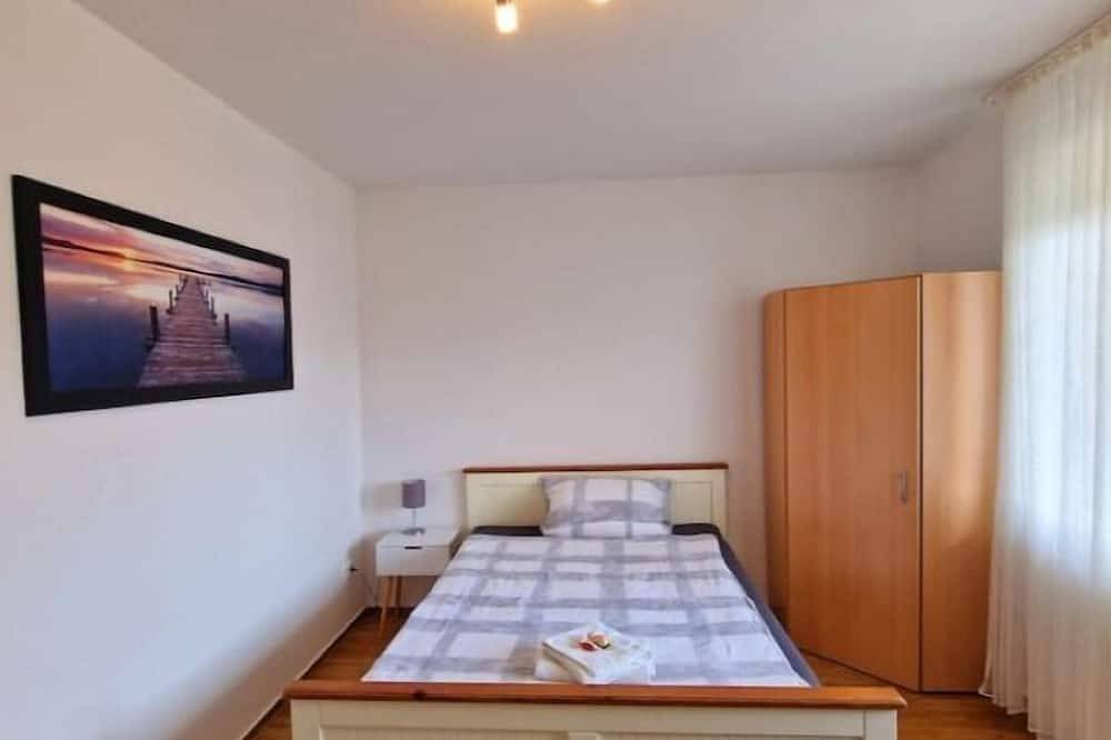 Ganze Wohnung, 3Zi, Bad, Küche, Backofen, Balkon, Parkplatz in Meppen, Hasetal