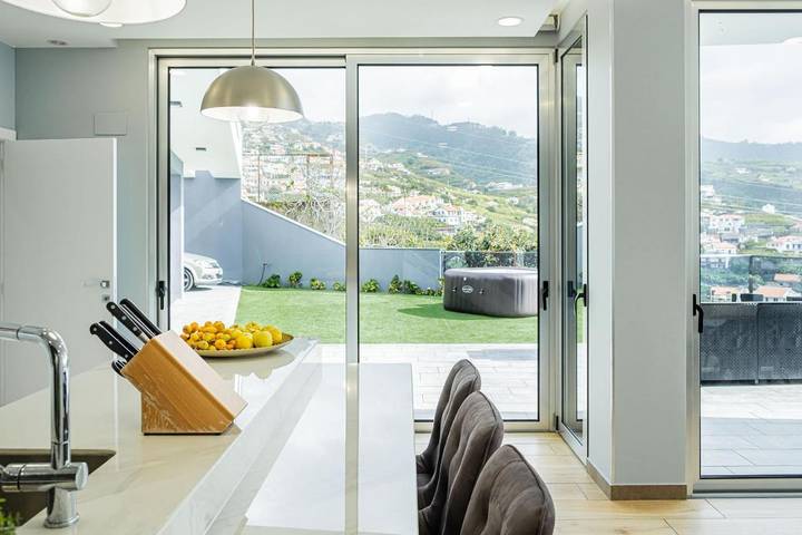 Casa de férias para 14 pessoas, com piscina e jacuzzi e ainda varanda and jardim - 1