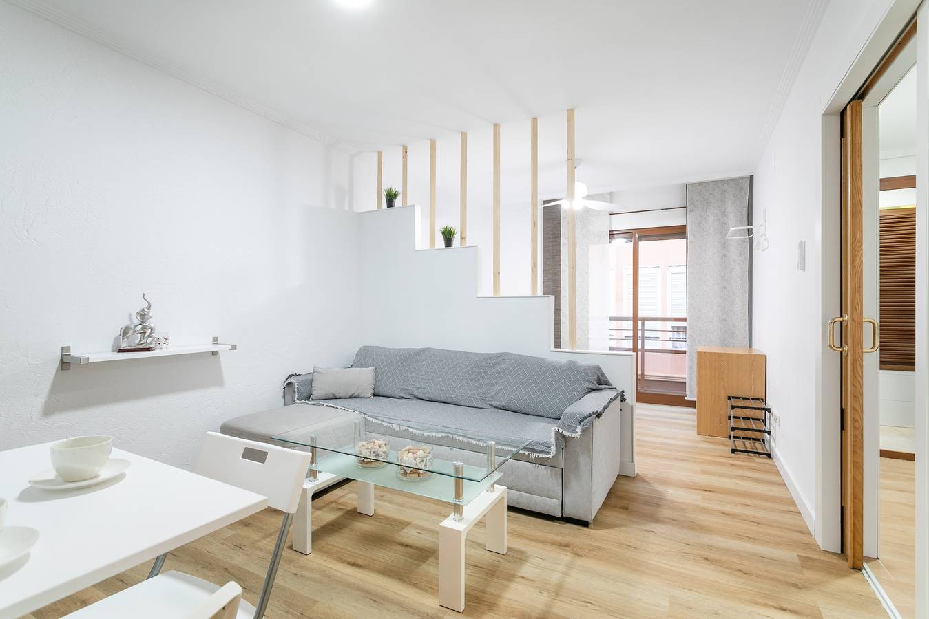 Appartement entier, Appartement 'Apartaestudio Centrico En Alicante' avec balcon et Wi-Fi in El Barrio, Alicante