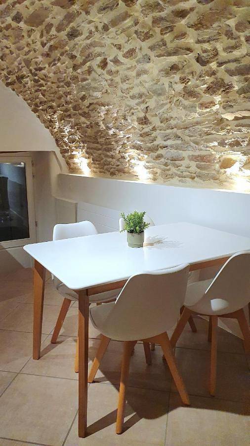 Location de vacances pour 4 personnes, avec vue et jardin, adapté aux familles à Blesle - 3