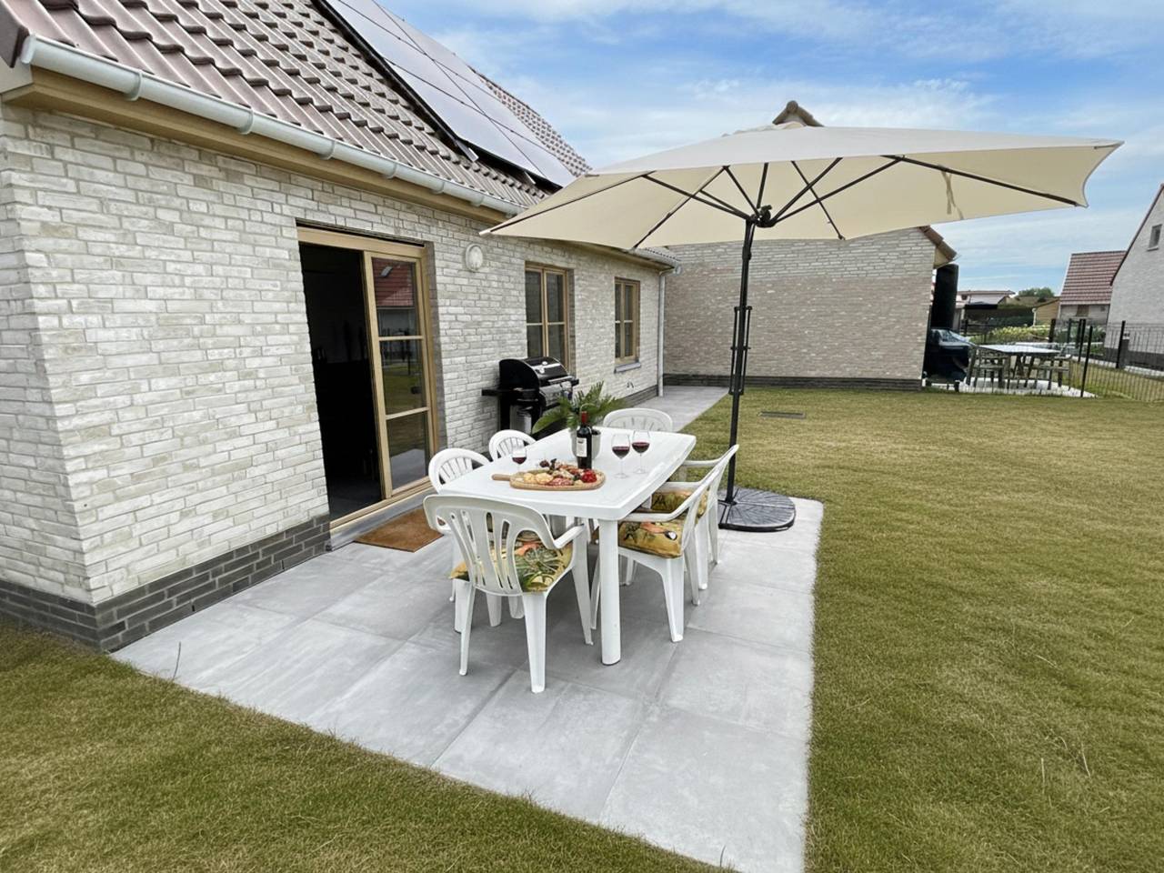 Huiselijk ingericht vissershuis op park bij zee in Oostduinkerke, Koksijde