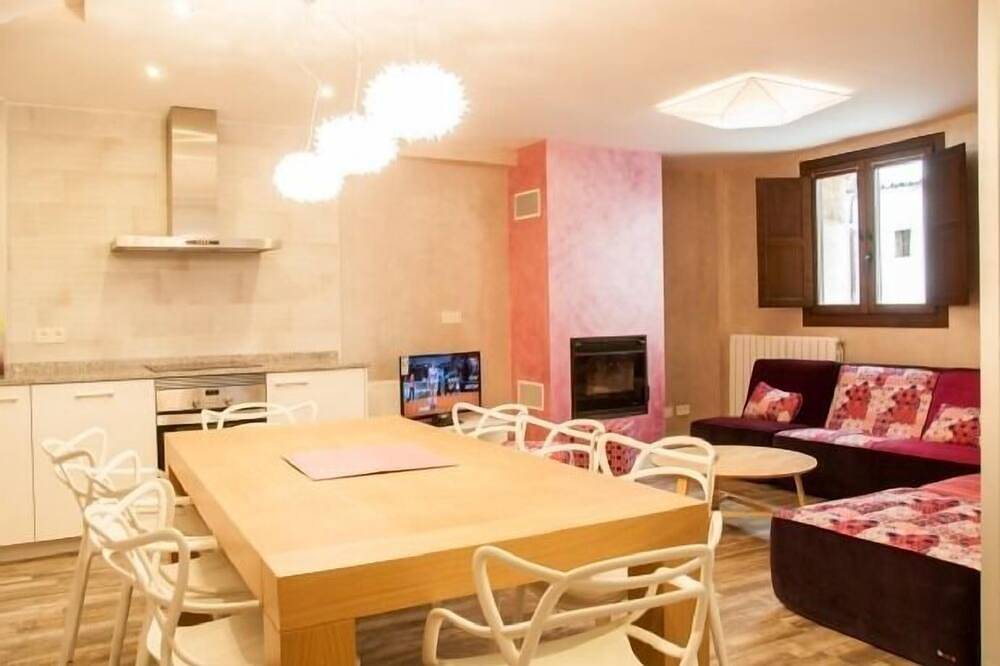 Rural house (rental) Las Mamblas for 8 people in Covarrubias, Burgos Province