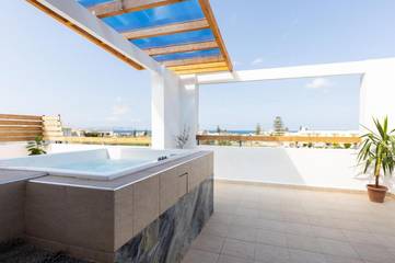 Location de vacances pour 6 personnes, avec jacuzzi et jardin dans Gouves