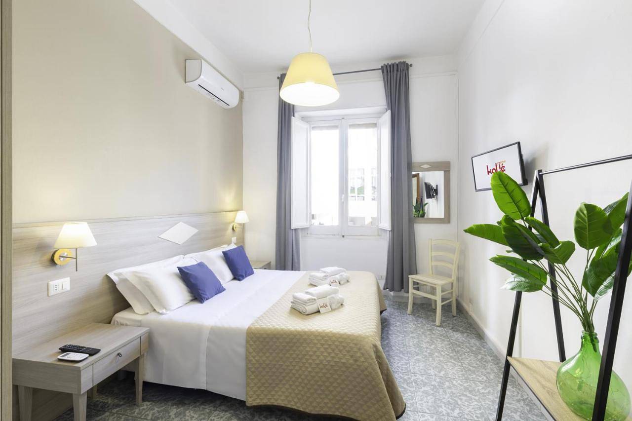 Standard Single Room with Shared Bathroom in Bonaria, Cagliari