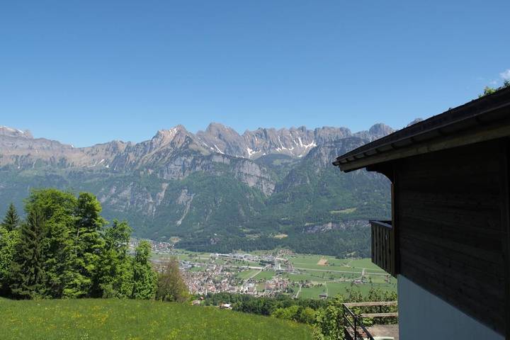 Chalet für 4 Personen, mit Balkon und Garten in der Schweiz - 4