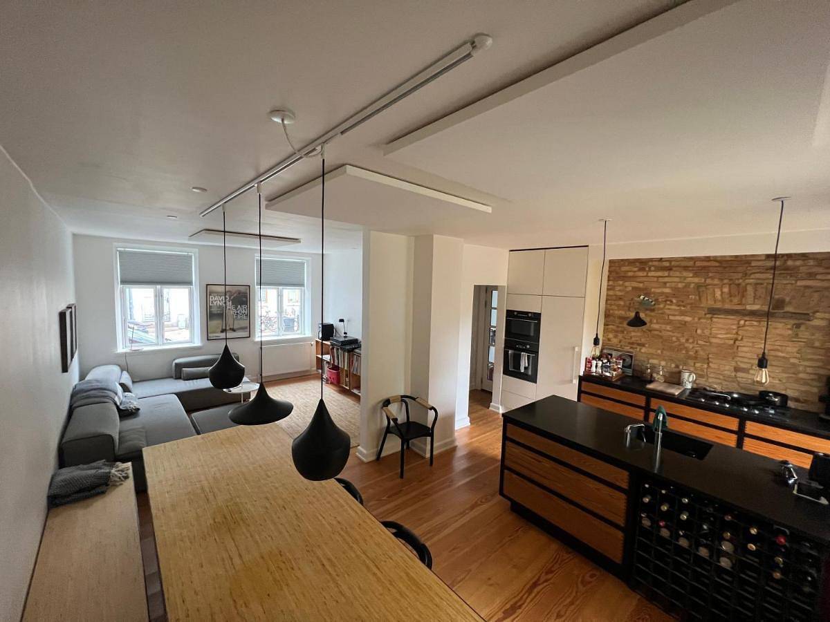 Appartement entier, Townhouse with private garden in the centre in Odense, Région d'Odense