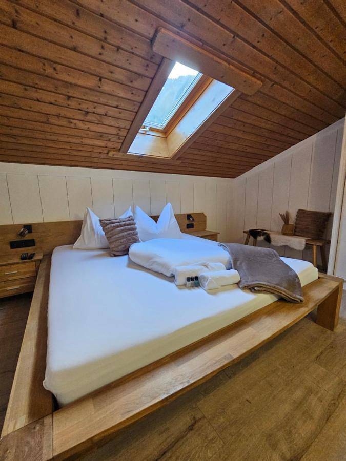 Location de vacances pour 3 personnes, avec jardin et vue à Jerzens - 2