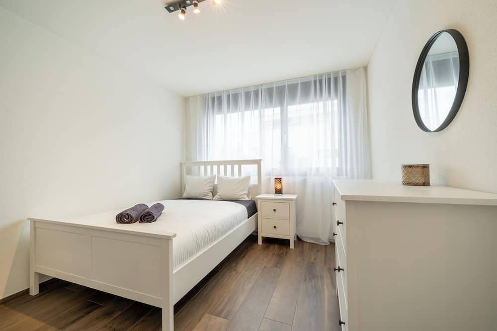 Swiss Living | High-Tech Kitchen, 1G Wifi, Balcony in Aargau-Basel