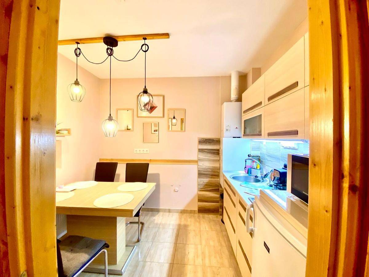 Cały apartament, Sasvár Apartman in Eger, Komitat Heves