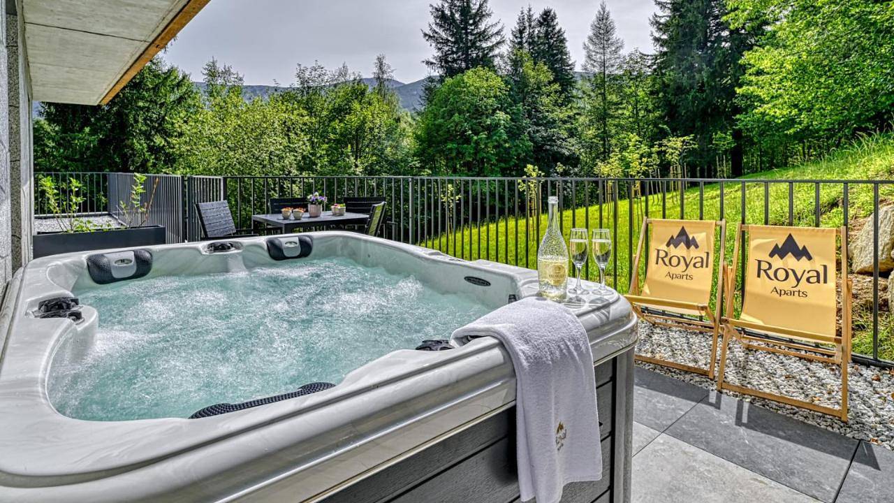 Cały apartament, Apartament z prywatnym Jacuzzi Orlik Vip Residence - blisko wyciągu i Wang by Royal Aparts in Karpacz, Sudety (Polska)