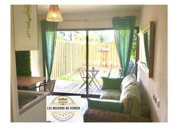 Gîte pour 3 personnes, avec terrasse dans Thermes des Arènes