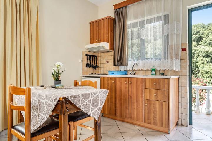 Entire studio, Studio Apartment Daratos studio 1 with Sea View, Shared Garden & Wi-Fi in Sami, Kefalonia