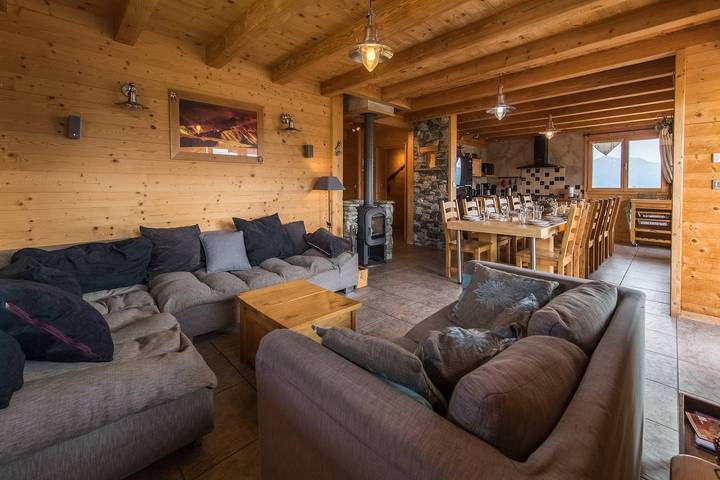 Chalet pour 13 personnes, avec jacuzzi et balcon, adapté aux familles dans Les Sybelles - 2