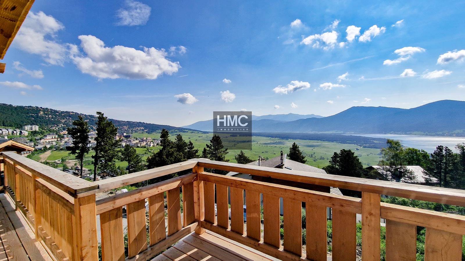 1ère Étoile, vue lac, jacuzzi & prestation premium in Les Angles, Parc naturel régional des Pyrénées catalanes