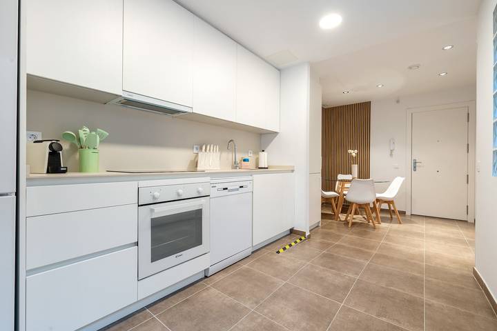 Ganze Wohnung, Ferienwohnung 'Mabicarent Playa 1' mit Privatterrasse, Wlan und Klimaanlage in Platja de les Madrigueres (el Vendrell), Calafell