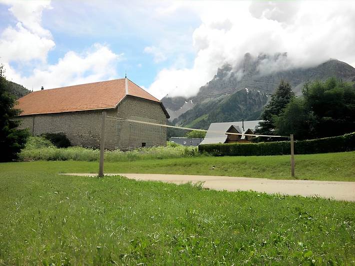 Gîte pour 12 personnes, avec sauna et jardin ainsi que terrasse et jacuzzi en Rhône-Alpes - 3