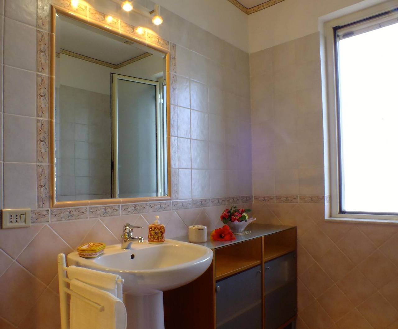 Appartamento intero, Appartamento "Terramare" con vista sull'acqua in Castel di Tusa, Tusa