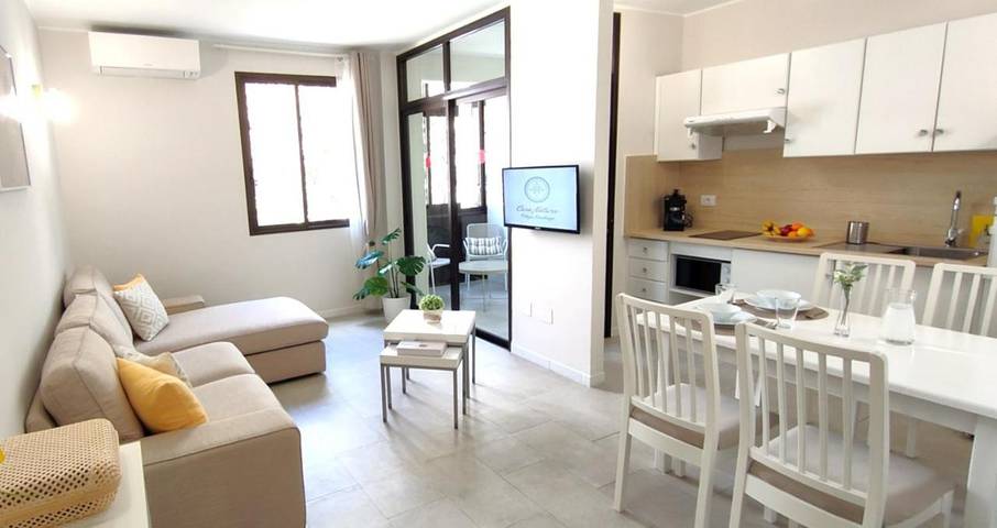 Apartamento para 2 personas, con jardín y piscina en Playa de Santiago