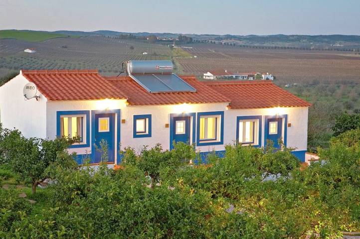 Casa rural para 2 personas, con jardín y piscina además de vistas y terraza en Alentejo - 4