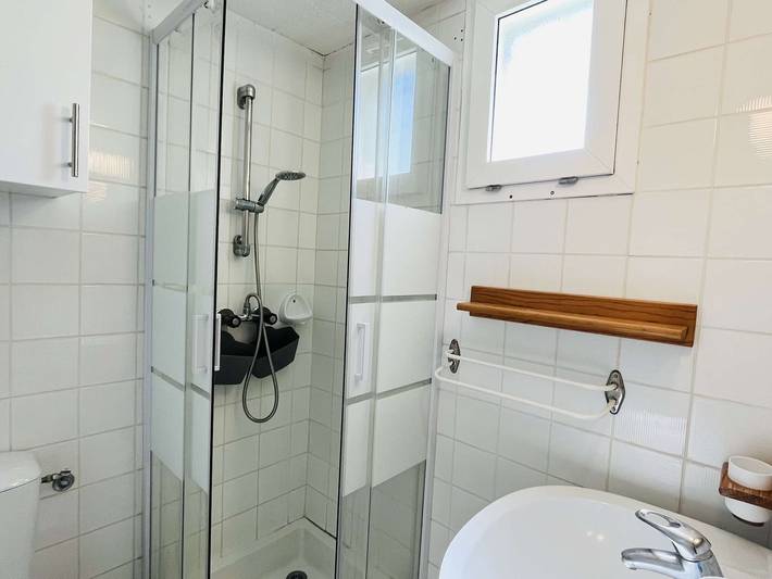 Appartamento intero, Appartamento vacanze per 6 persone con terrazza in Sant Ambroggio, Lumio