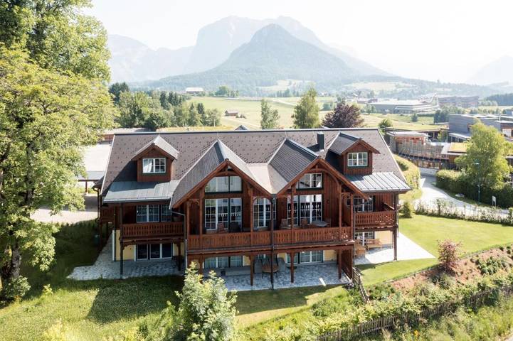 Vakantiewoning voor 4 personen, with tuin and whirlpool as well as sauna and zwembad in Bad Aussee