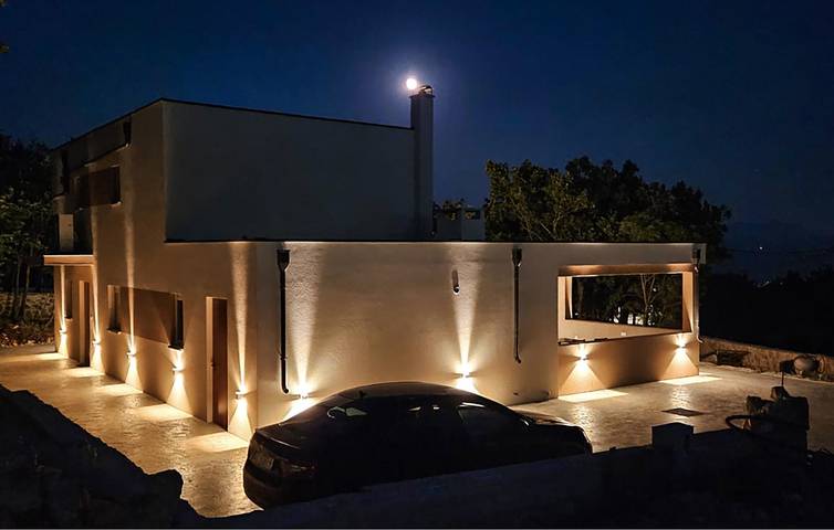 Modernes Apartment mit Terrasse, WLAN und Parkplatz in der Nähe der Sehenswürdigkeiten von Imotski in Imotski, Makarska Riviera