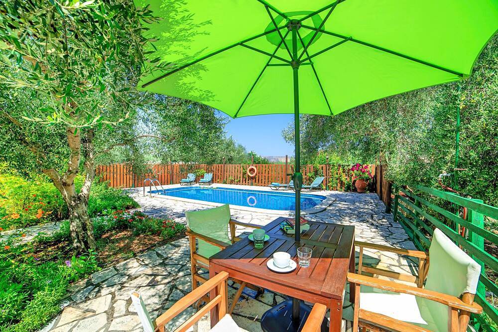 Sentido Maxima Villa mit 2 privaten Pools in Armeni, Chania und Umgebung