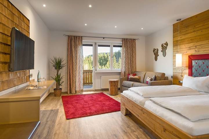 Ganze Wohnung, Premium Doppelzimmer mit Balkon in Furtwangen, Südschwarzwald